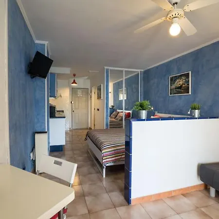 Cosmocom Apartments In Tenerife Apartmán