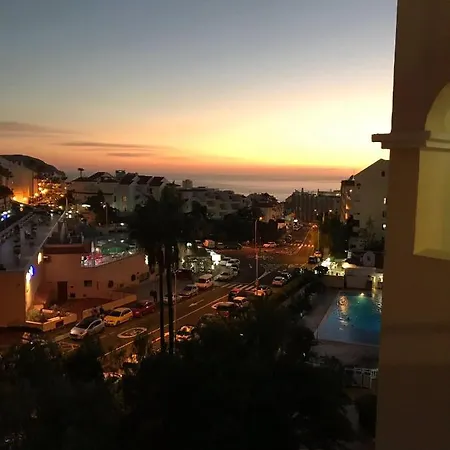 Daisy Apartments