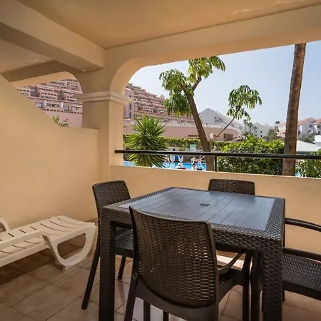Cosmocom Apartments In Tenerife * 洛斯克里斯蒂亚诺斯
