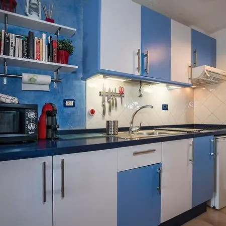 Cosmocom Apartments In Tenerife * 洛斯克里斯蒂亚诺斯