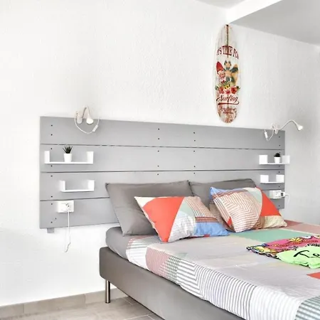 Cosmocom Apartments In Tenerife * 洛斯克里斯蒂亚诺斯