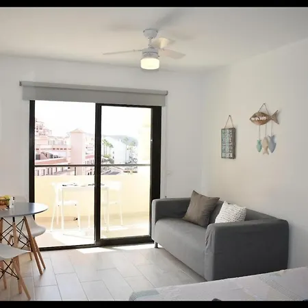 Cosmocom Apartments In Tenerife 洛斯克里斯蒂亚诺斯