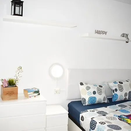 Cosmocom Apartments In Tenerife * 洛斯克里斯蒂亚诺斯